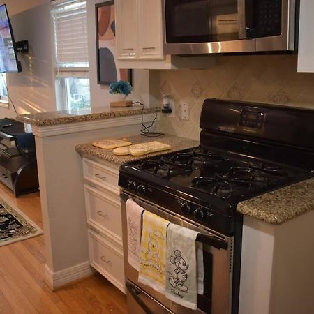 Апартаменты Townhouse Near Midtown Хьюстон Экстерьер фото